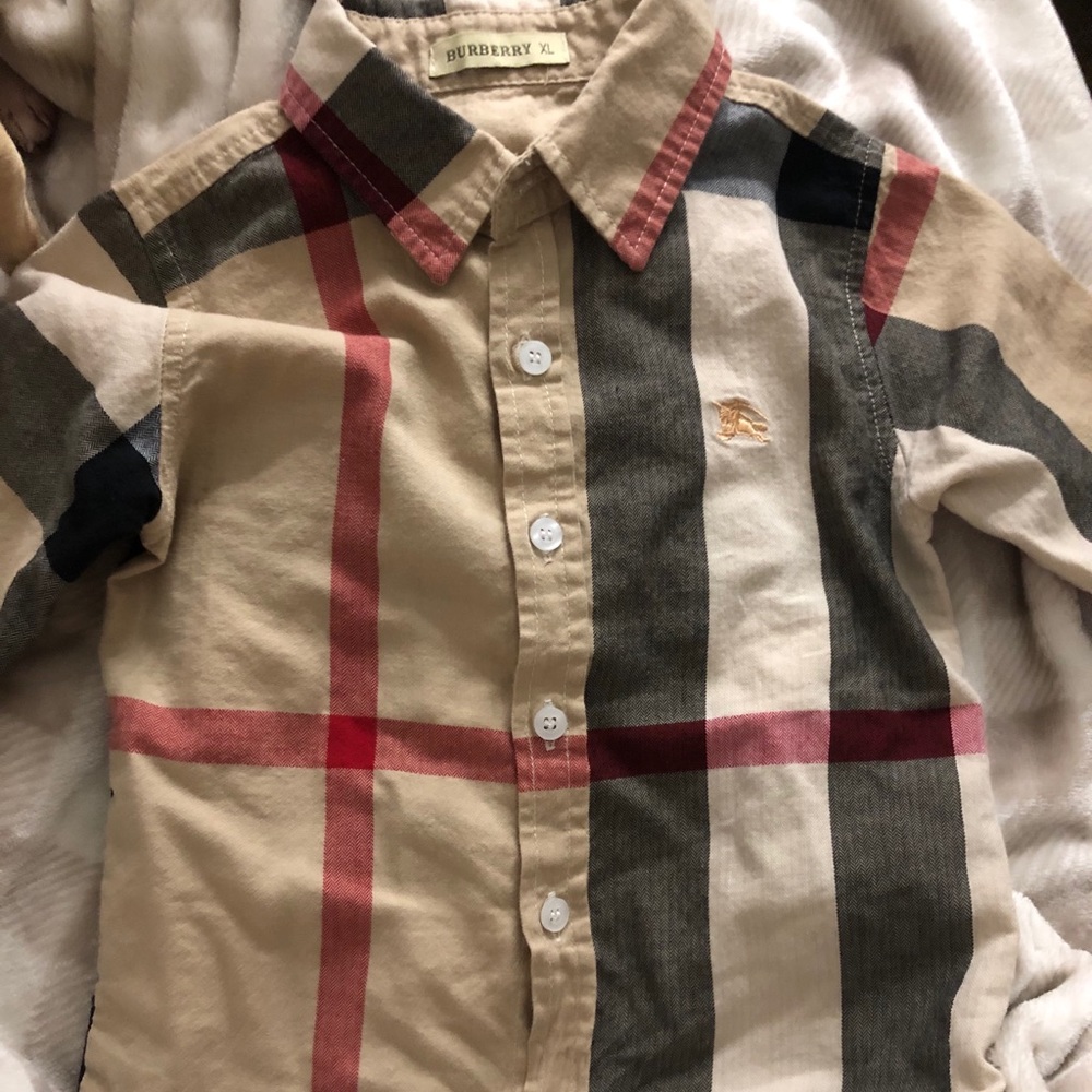 Burberry nova button up shirt